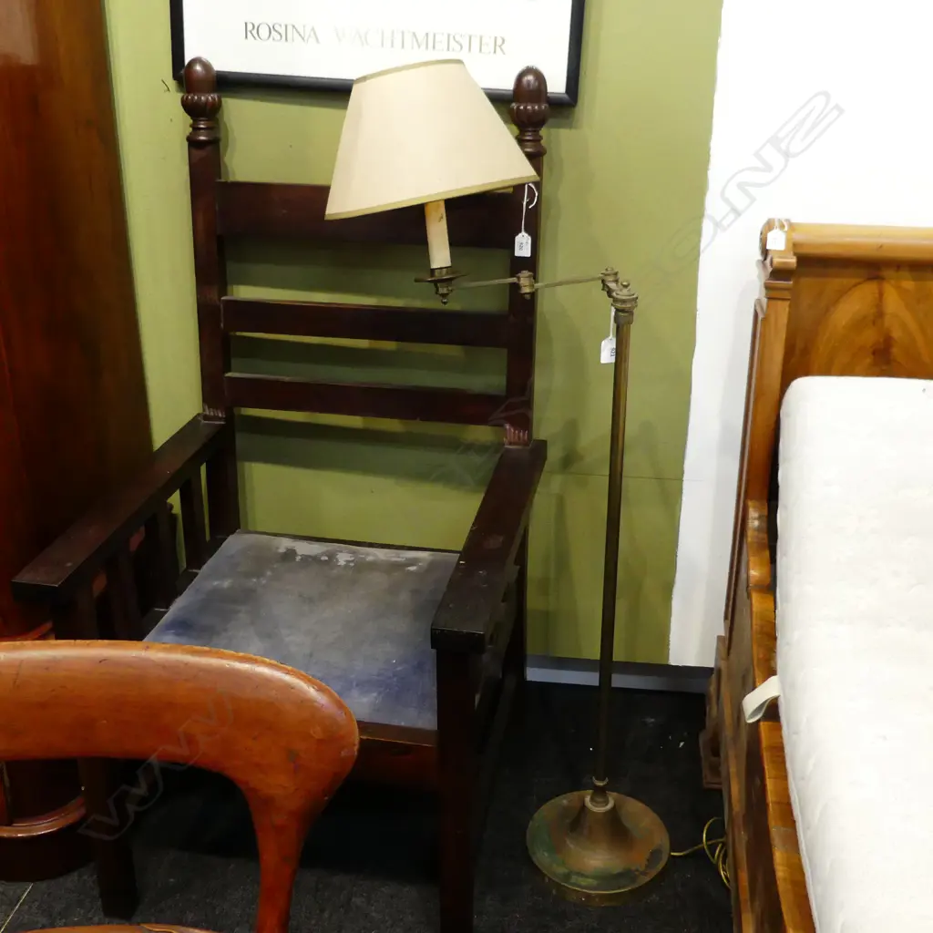2 BRASS LAMPS ONE STANDARD (REPAIR REQUIRED) H. 1230 &TABLE EXTENDED HEIGHT 800mm Image 1++