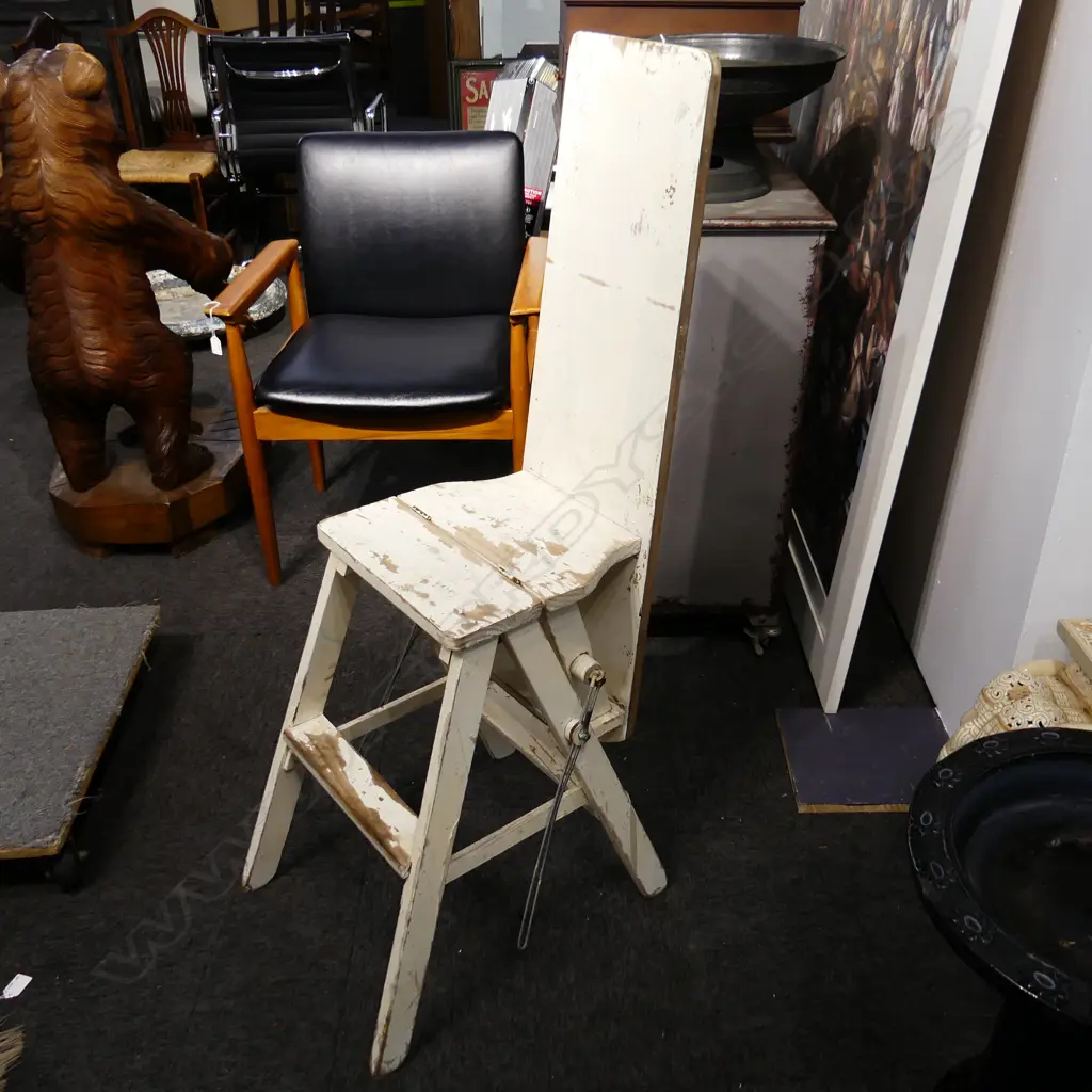 VINTAGE CREAM DISTRESSED PAINTED METAMORPHIC IRONING BD/STEP STOOL Image 1++