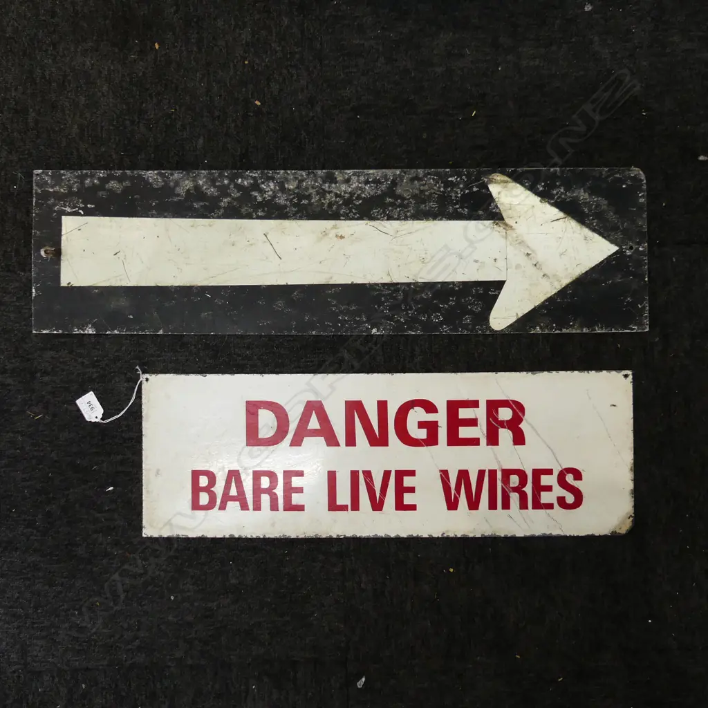  VINTAGE INDUSTRIAL METAL SIGNAGE X2 600-760MM Image 1++