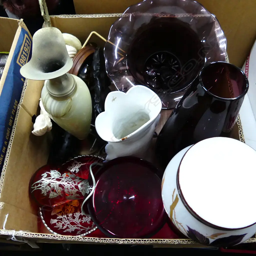 LG BOX MISC. INCL COLOURED GLASS, MARBLE, ETC.. Image 1++