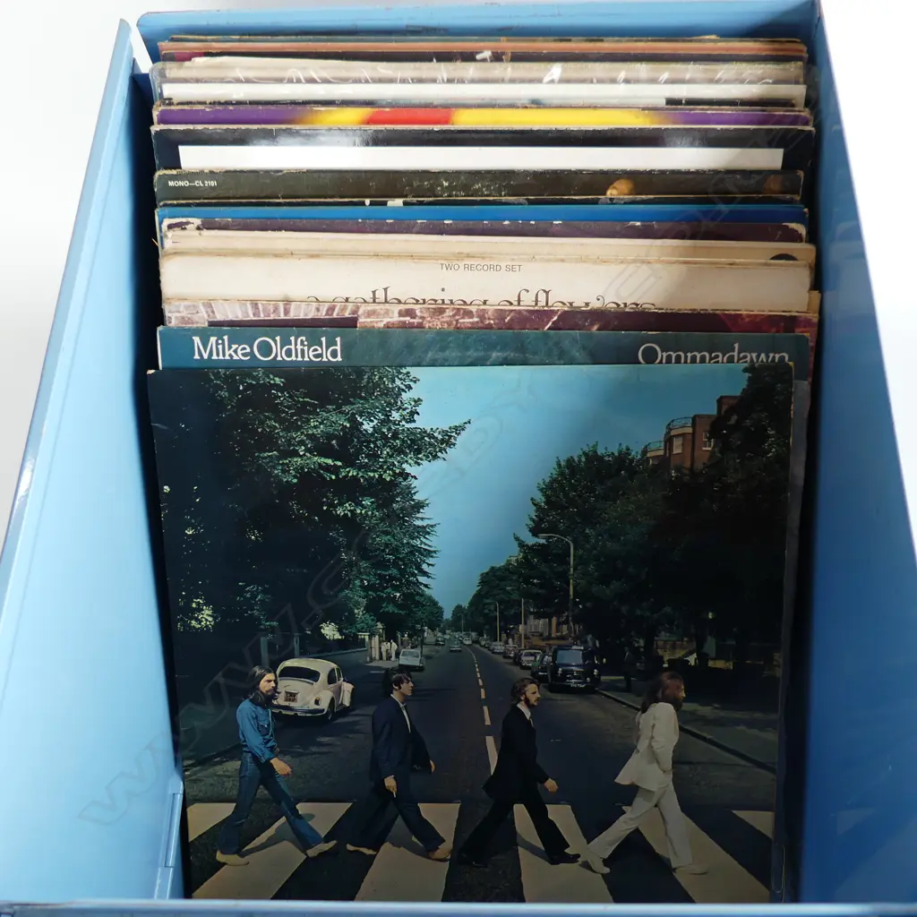 BOX LOT ASST. RECORDS  Image 1++