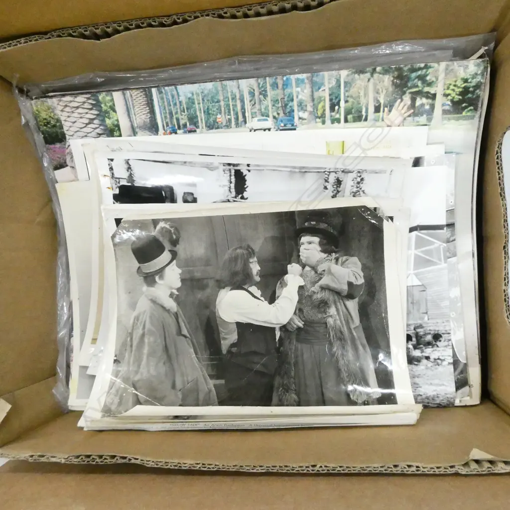 BOX LOT VINTAGE CINEMA LOBBY CARDS Image 1++