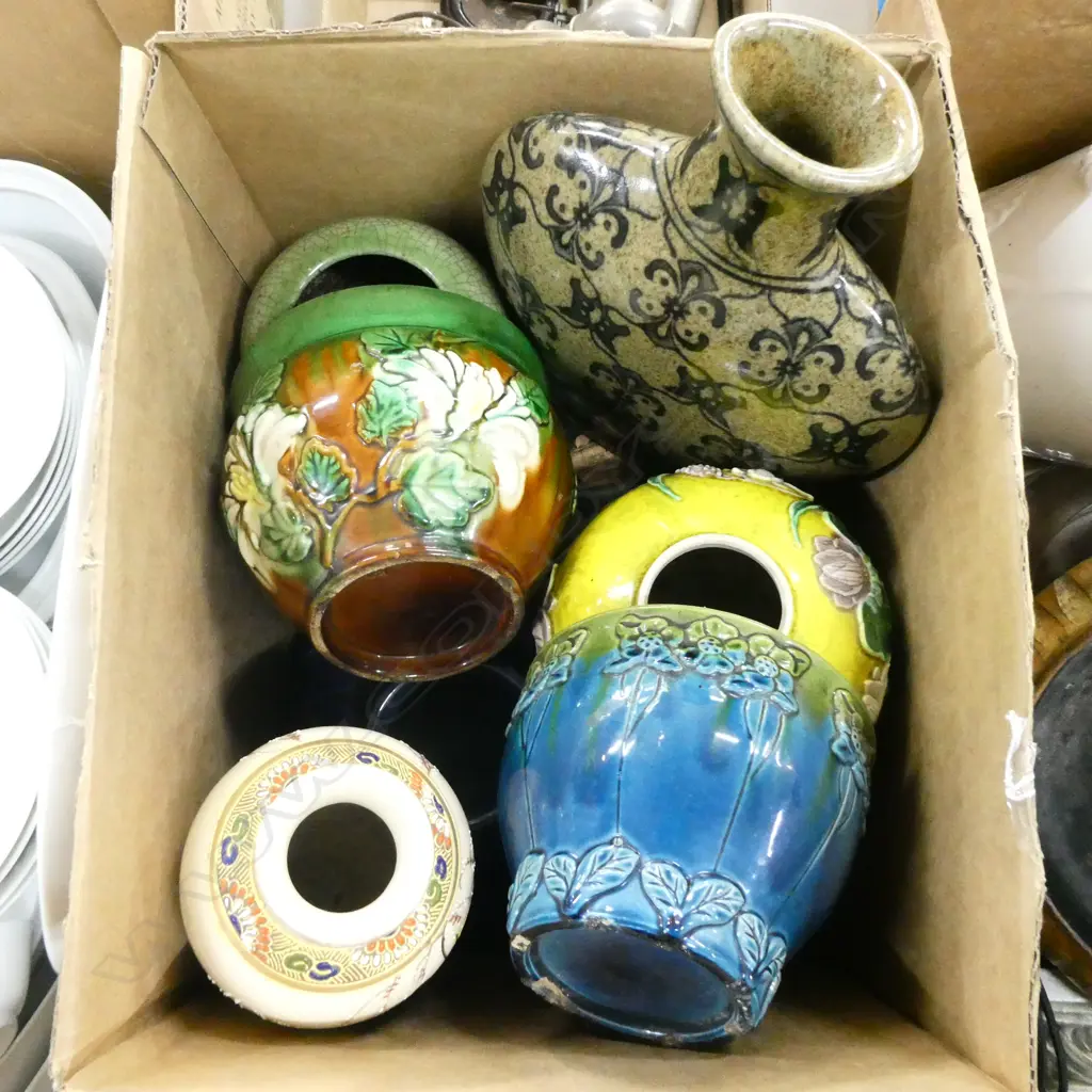 BOX LOT OF MOSTLY ORIENTAL VASES JAPANESE AWAJI CHINESE ETC. Image 1++