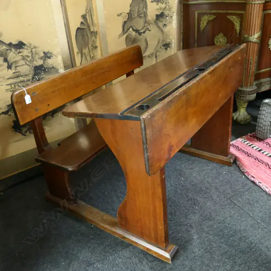 COLONIAL KAURI DOUBLE SCHOOL DESK 920 x 630 x 670mm. Hinged seat