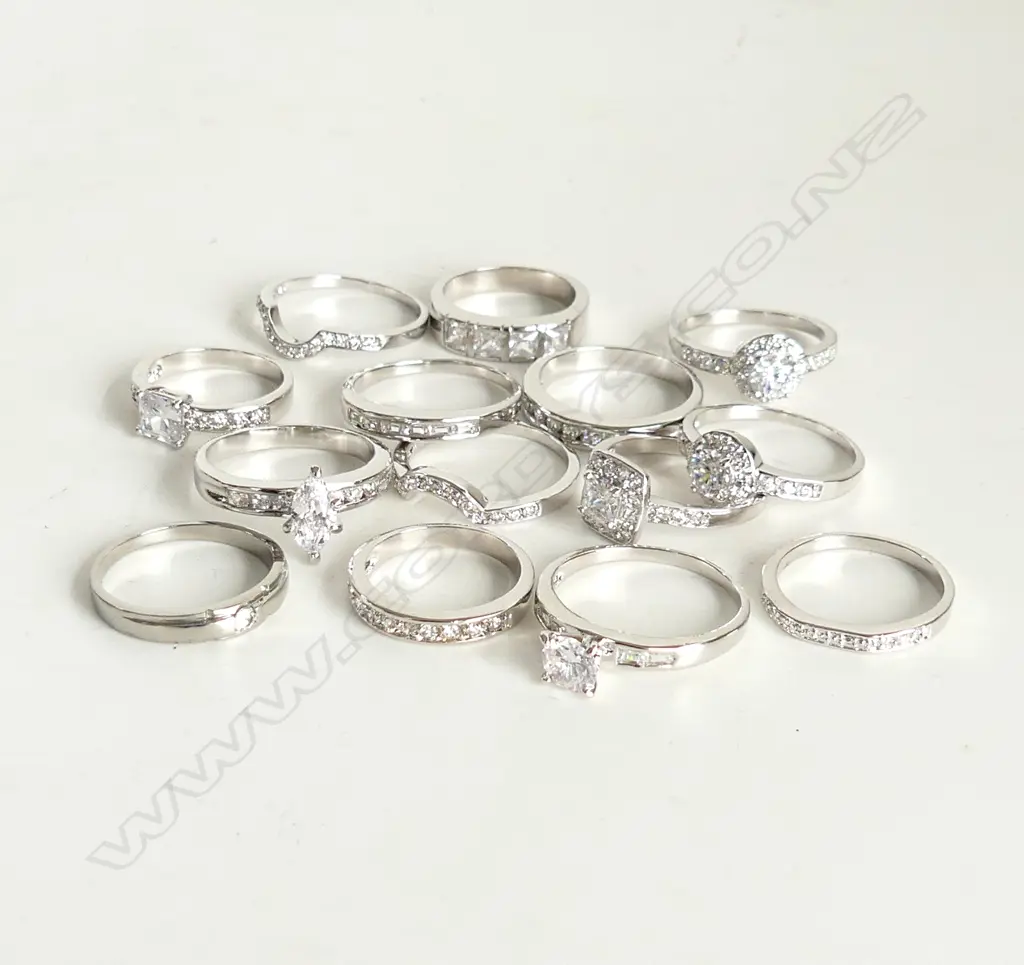 14 SILVER TONE COSTUME RINGS Image 1++