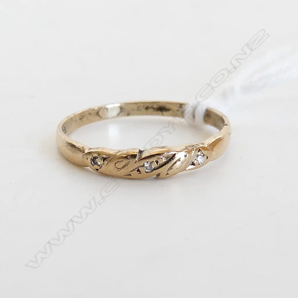 9CT GOLD DIAMOND SET ETERNITY RING, 1.2gms Image 1++