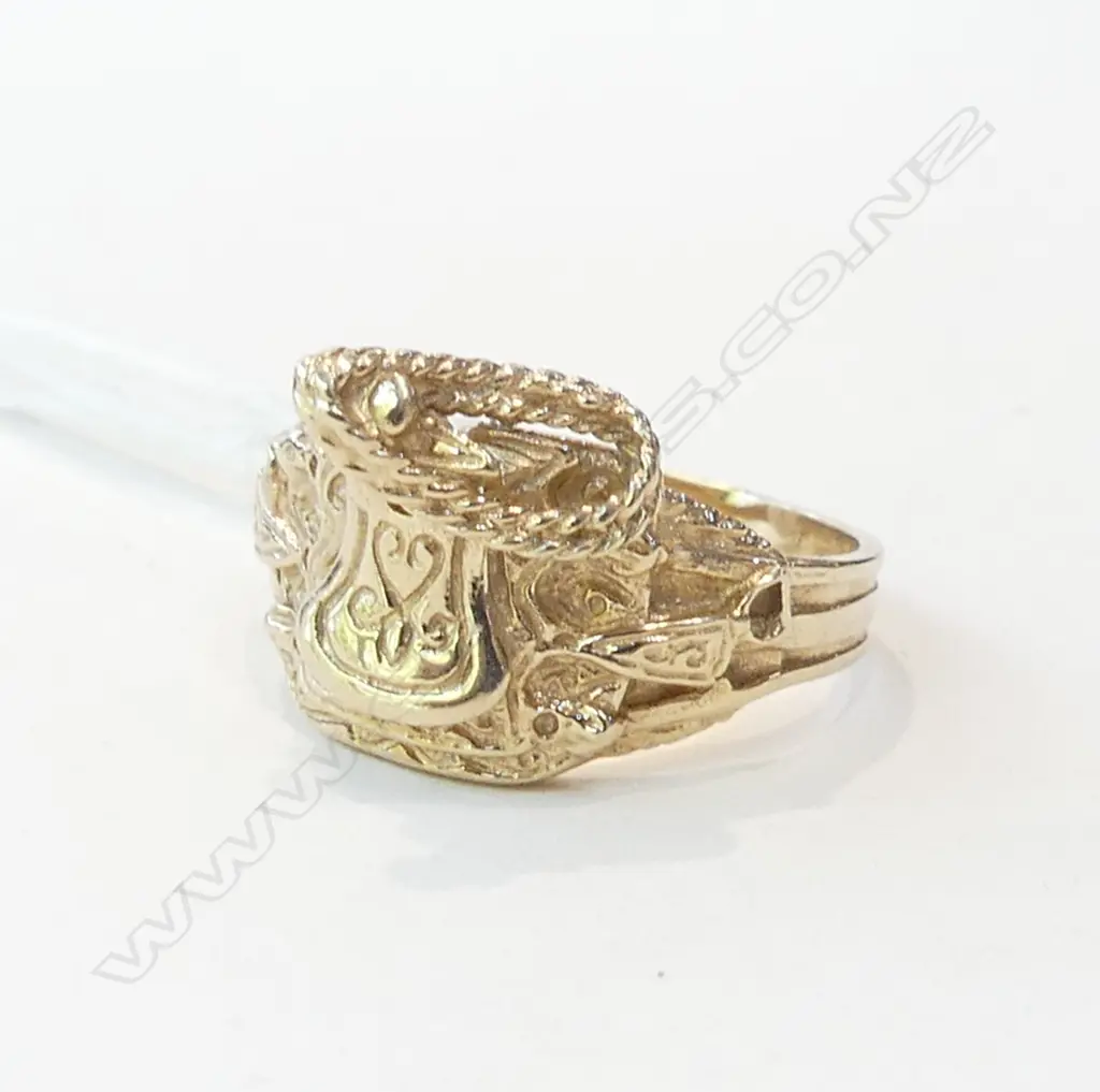 9ct GOLD DESIGNER RING 9.09gms Image 1++