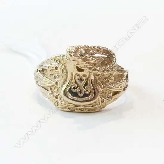 9ct GOLD DESIGNER RING 9.09gms