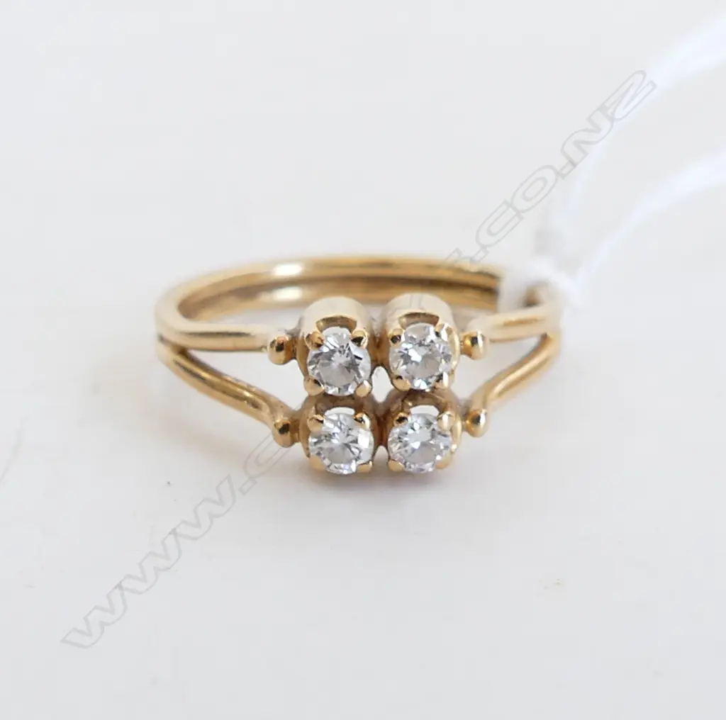 18CT GOLD FOUR DIAMOND RING, 24CT, 3.3gms Image 1++