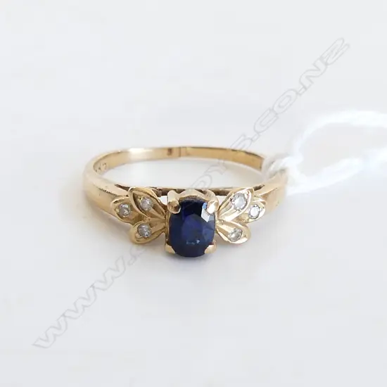 14CT GOLD SAPPHIRE & DIAMOND RING, 2.1gms