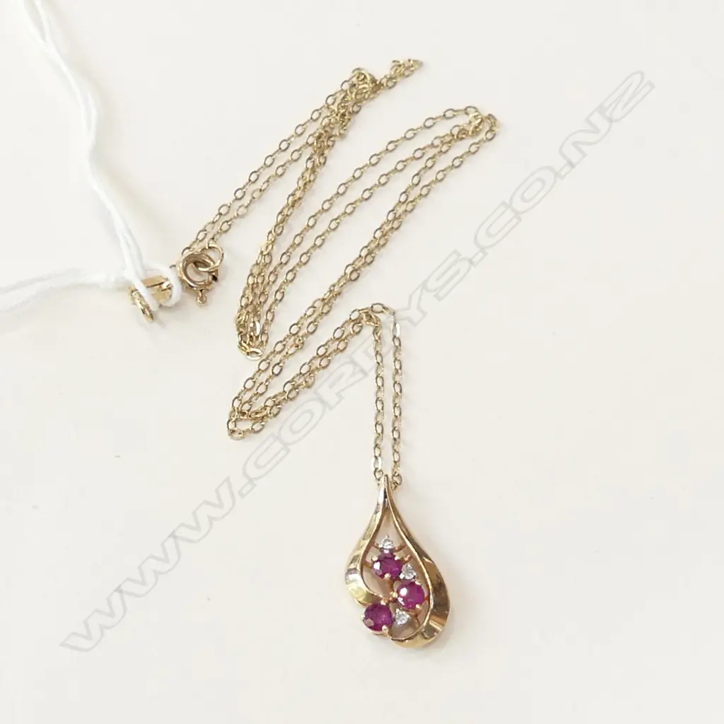 9ct GOLD & RUBY AND  DIAMONDPENDANT NECKLACE 2.38gms Image 1++