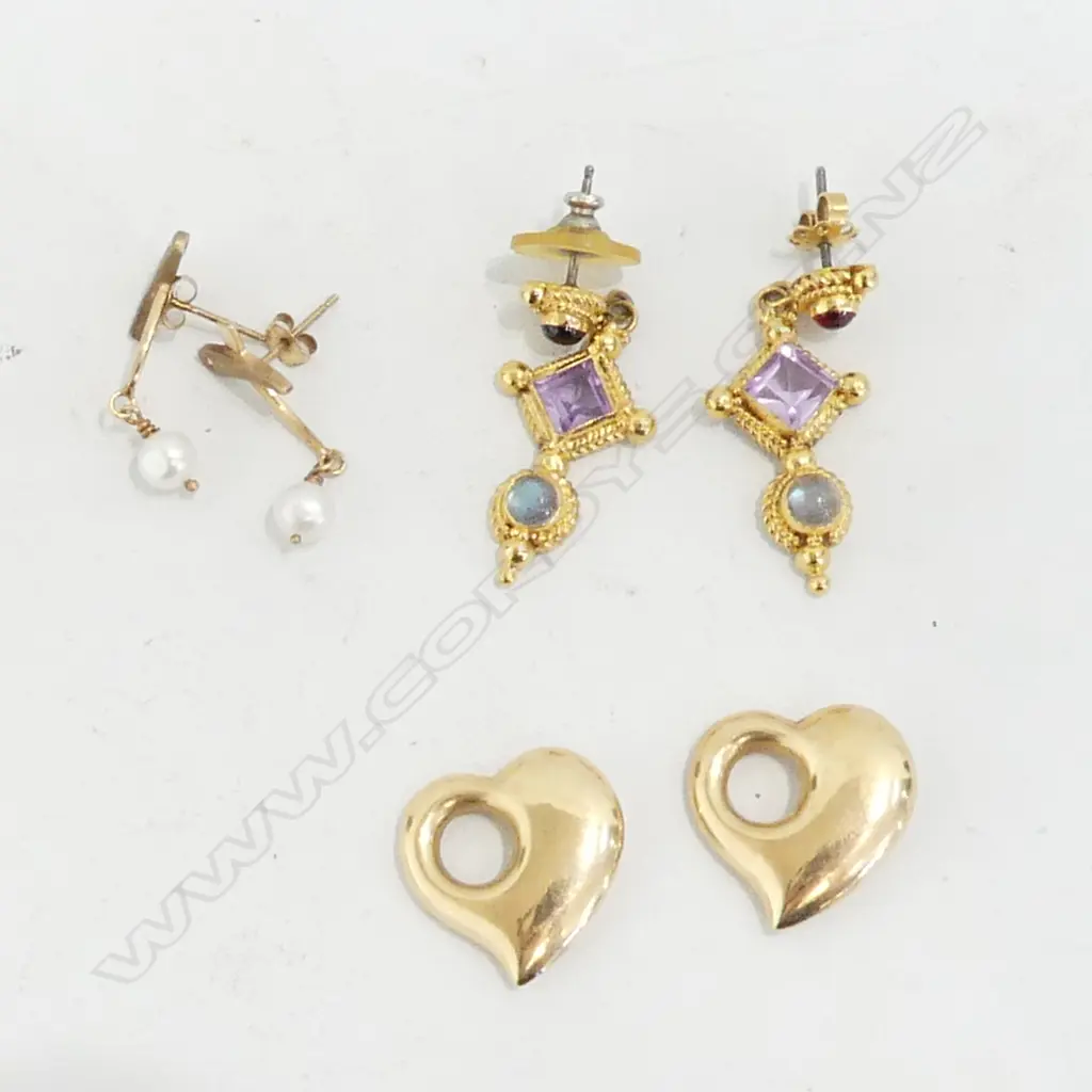PR 9ct 2 GOLD HEARTS + PR 14CT GOLD & PEARL EARRINGS 4.25gms + plated pr earrings Image 1++