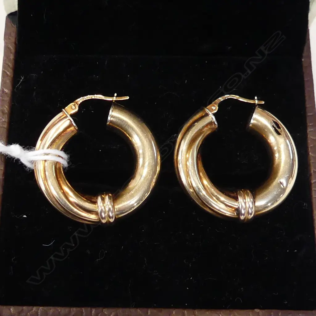 PR 9ct GOLD LGE HOOP EARRINGS plain & spiral 4.56gms FAULTS Image 1++