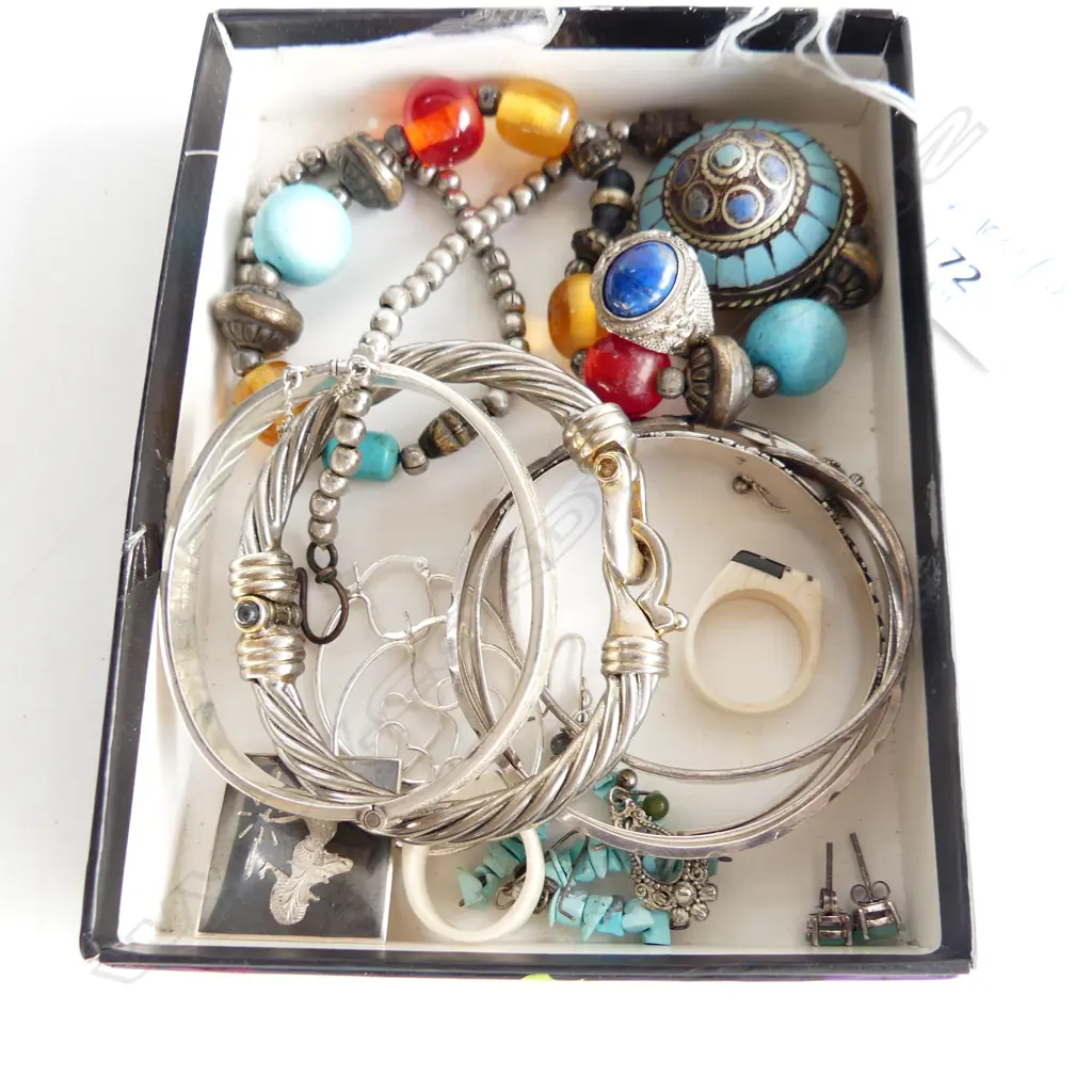 ASST. STG JEWELLERY INCL. 5 BANGLES 80 GRAMS + ASST COSTUME JEWELLERY Image 1++