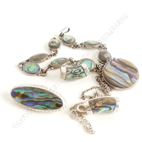 STG SILVER & PAUA PENDANT, BRACELET, EARRINGS & BROOCH 23 GRAMS