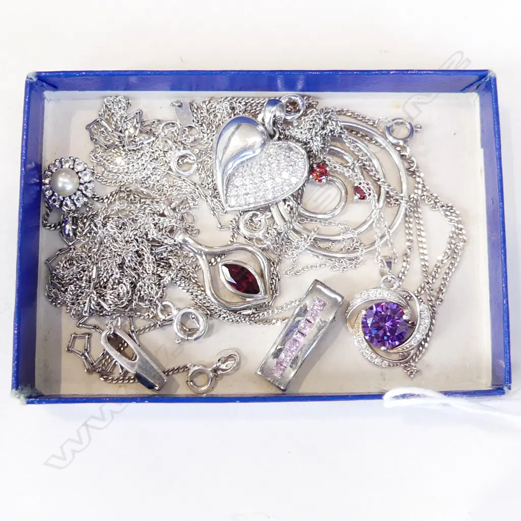 7 STG PENDANT NECKLACES 27 GRAMS Image 1++