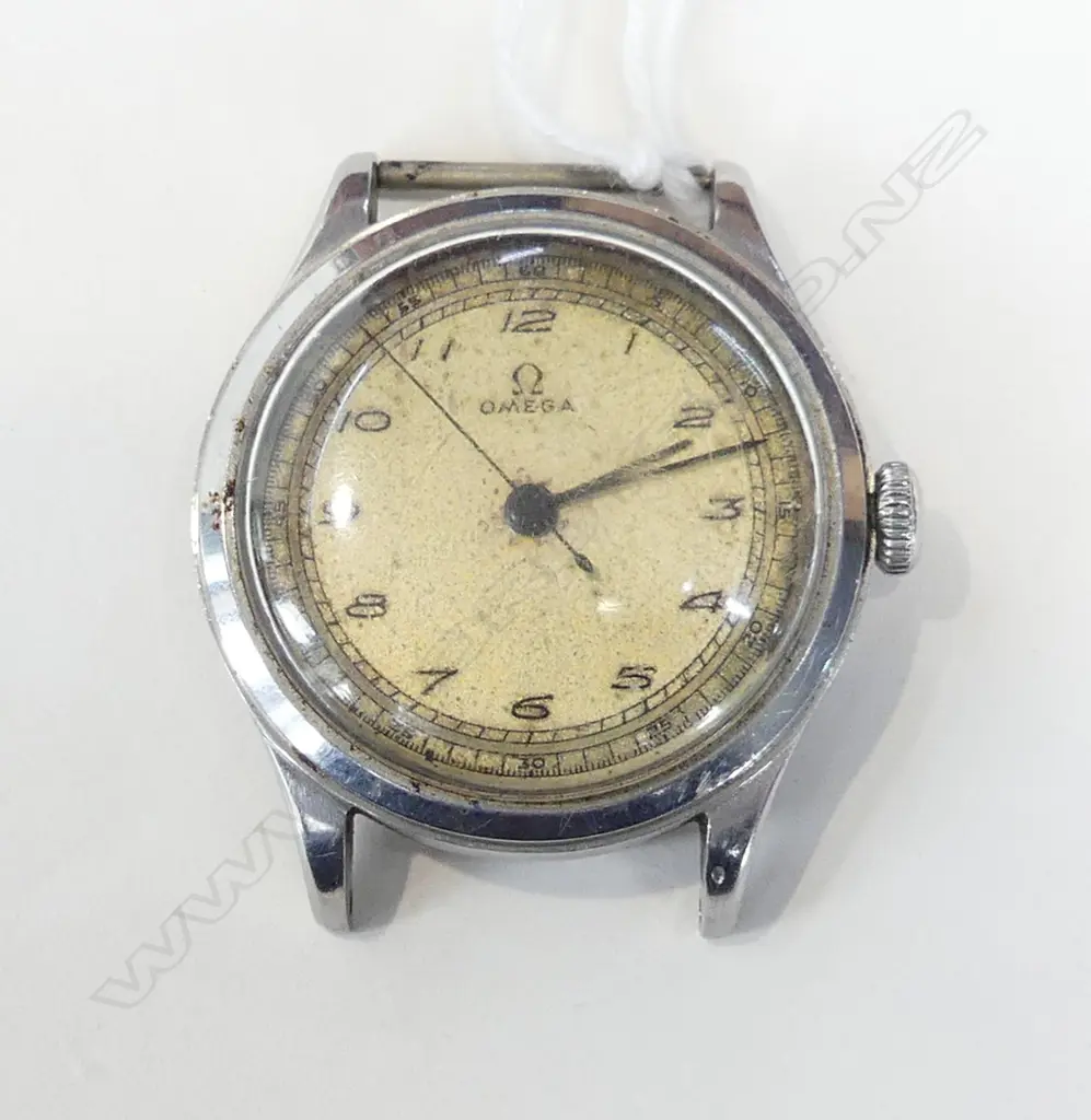 VINTAGE OMEGA GENTS WATCH named & engraved to back RNZNVR. Not running  Image 1++