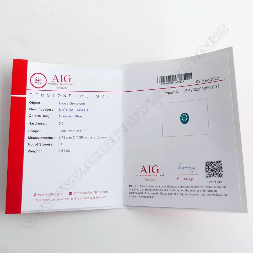 NATURAL GREEN/BLUE APATITE STONE, WITH AIG REPORT Image 1++
