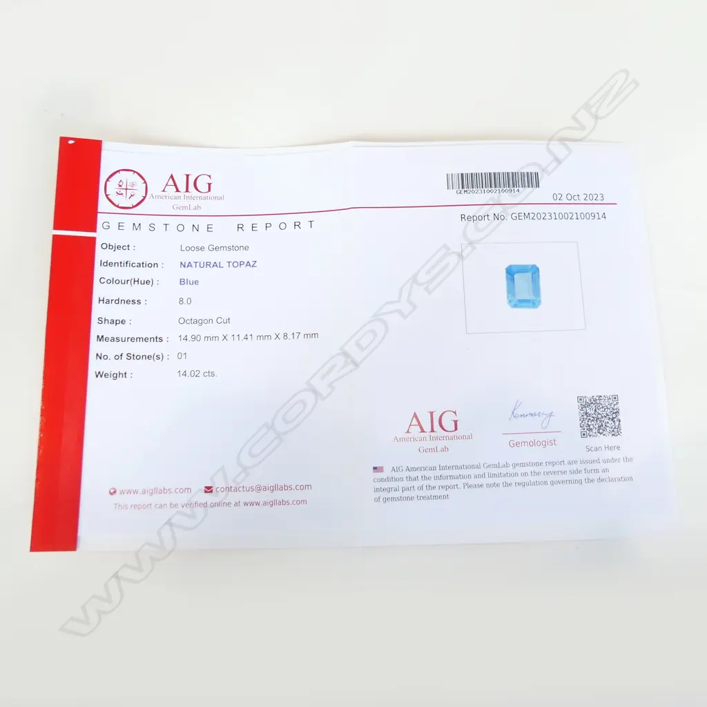 NATURAL TOPAZ, OCTAGON CUT, 14CT, WITH AIG CERT Image 1++
