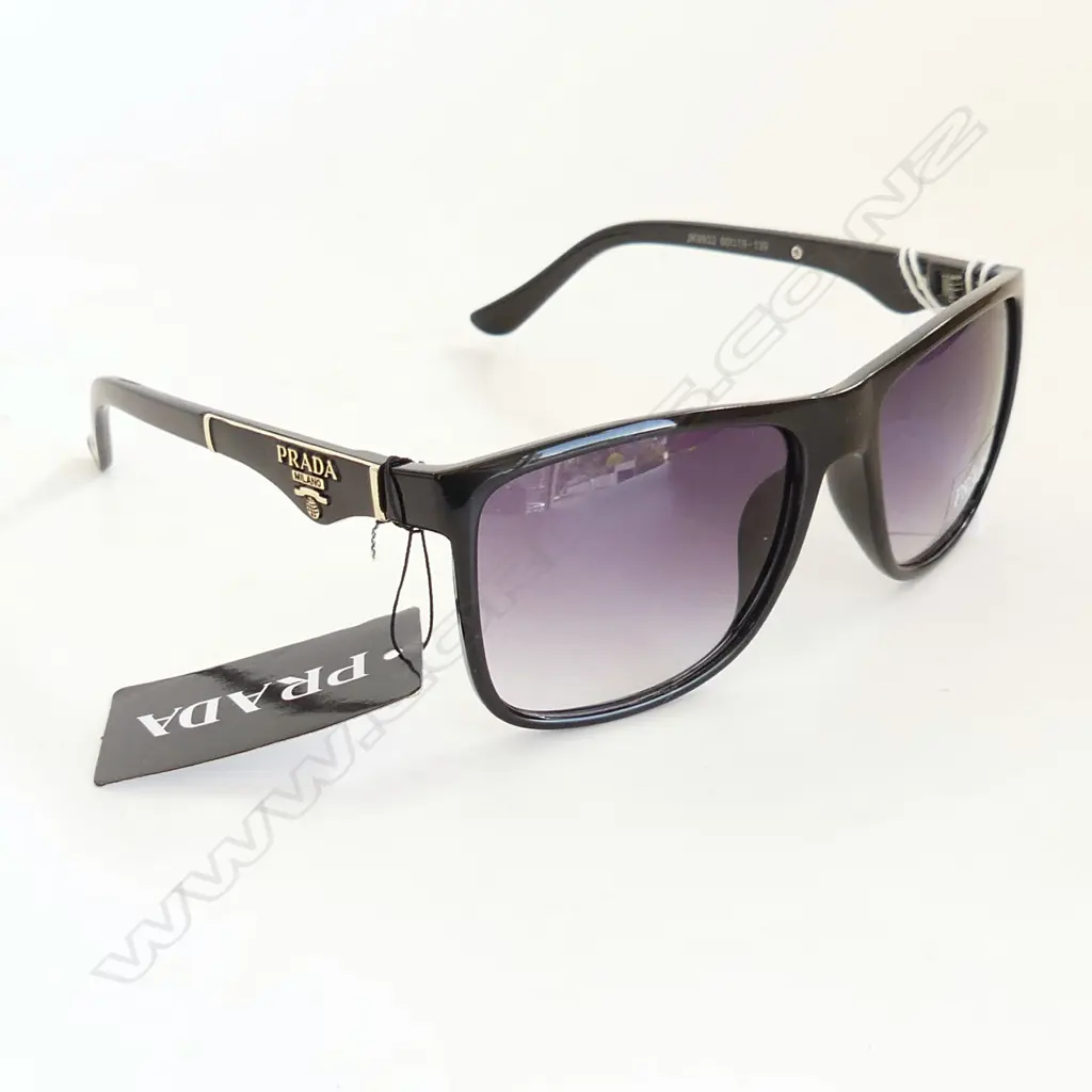LADIES PRADA SUNGLASSES, NEW IN CASE WITH PAPERS  Image 1++