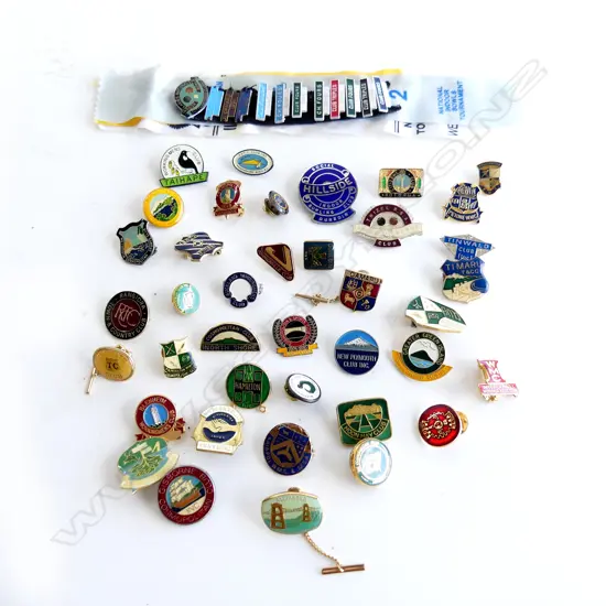 BAG ENAMELLED NZ BADGES & PINS: BOWLING + ALEXANDRA TOWN & COUNTRY CLUB ETC