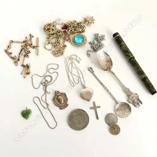 2 SILVER NECKLACES + GOLD PLATE ALBERT CHAIN + 2 silver spoons + pen + gilt charm bracelet