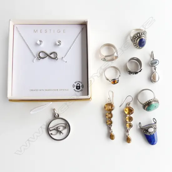 SMALL BOX 10 PC S/SILVER JEWELLERY PENDANTS RINGS ETC