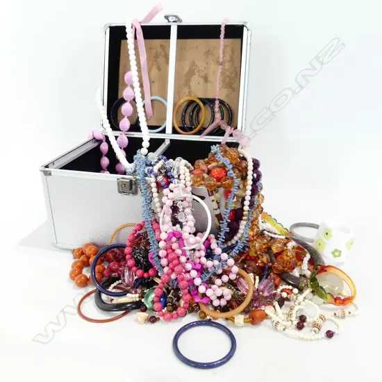 LG METAL BOX OF VINTAGE PLASTIC COSTUME JEWELLERY