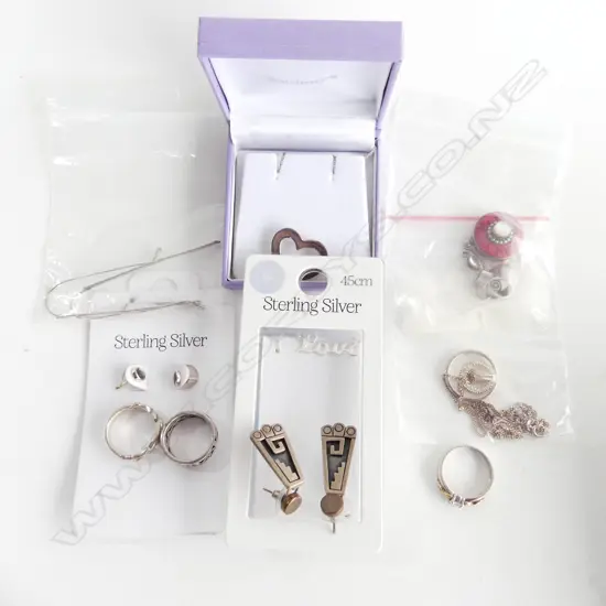 SMALL BOX 10 PCS S/SILVER JEWELLERY RINGS PENDANTS EARINGS ETC