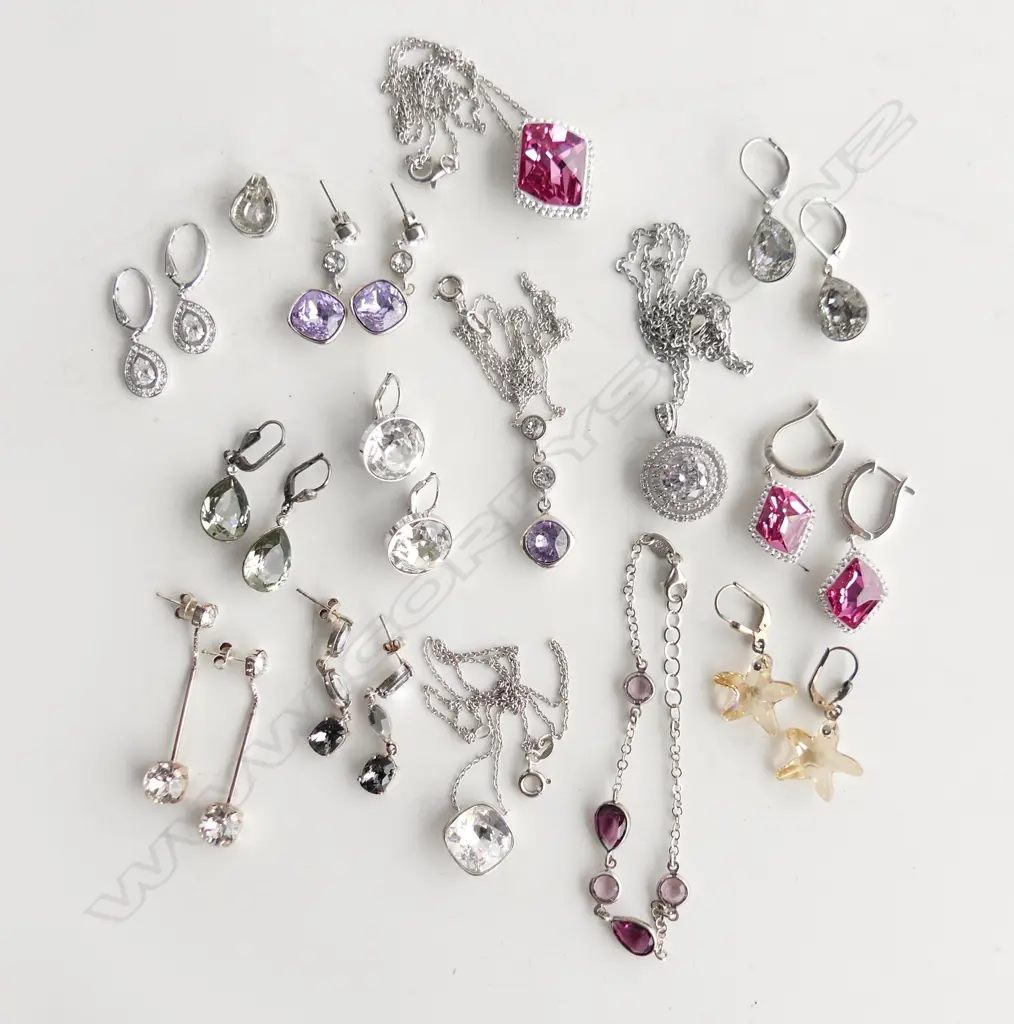 SWAROVSKI & CRYSTAL BEAD JEWELLERY; EARRINGS ETC Image 1++