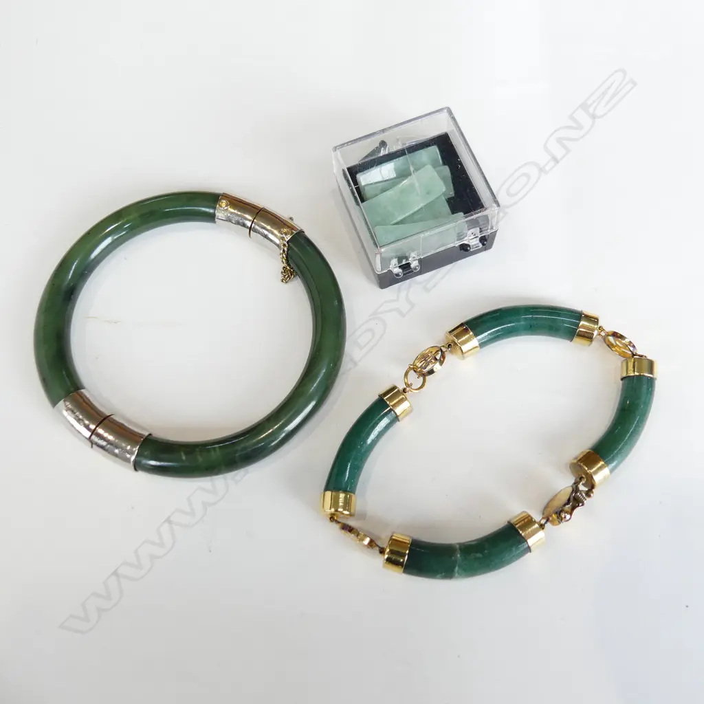 3 JADE BANGLES  & COMPONENTS FOR ONE OTHER  Image 1++
