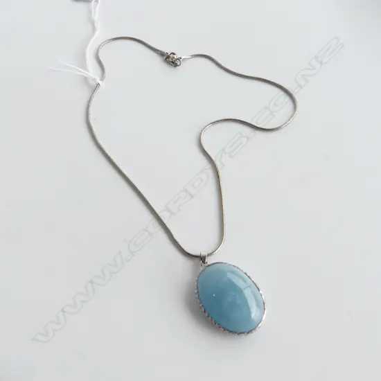 NATURAL 42CT  BERYL AQUAMARINE CABOCHON PENDANT WITH 18K GOLD PLATE CHAIN, WITH AIG REPORT