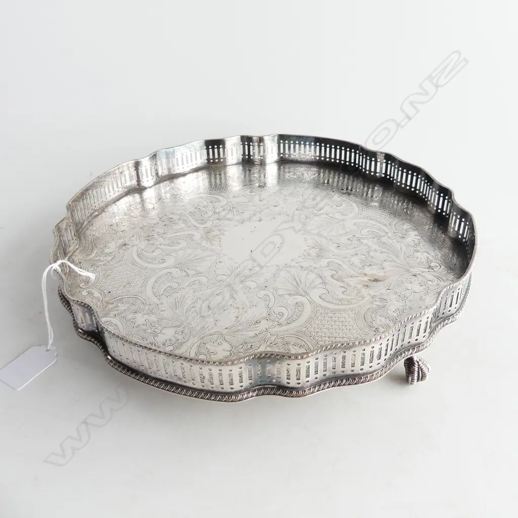 MAPPIN & WEBB GALLERY TRAY ON 3 FEET SHEFFIELD SILVER PLATE OVER COPPER D. 300mm   Image 1++