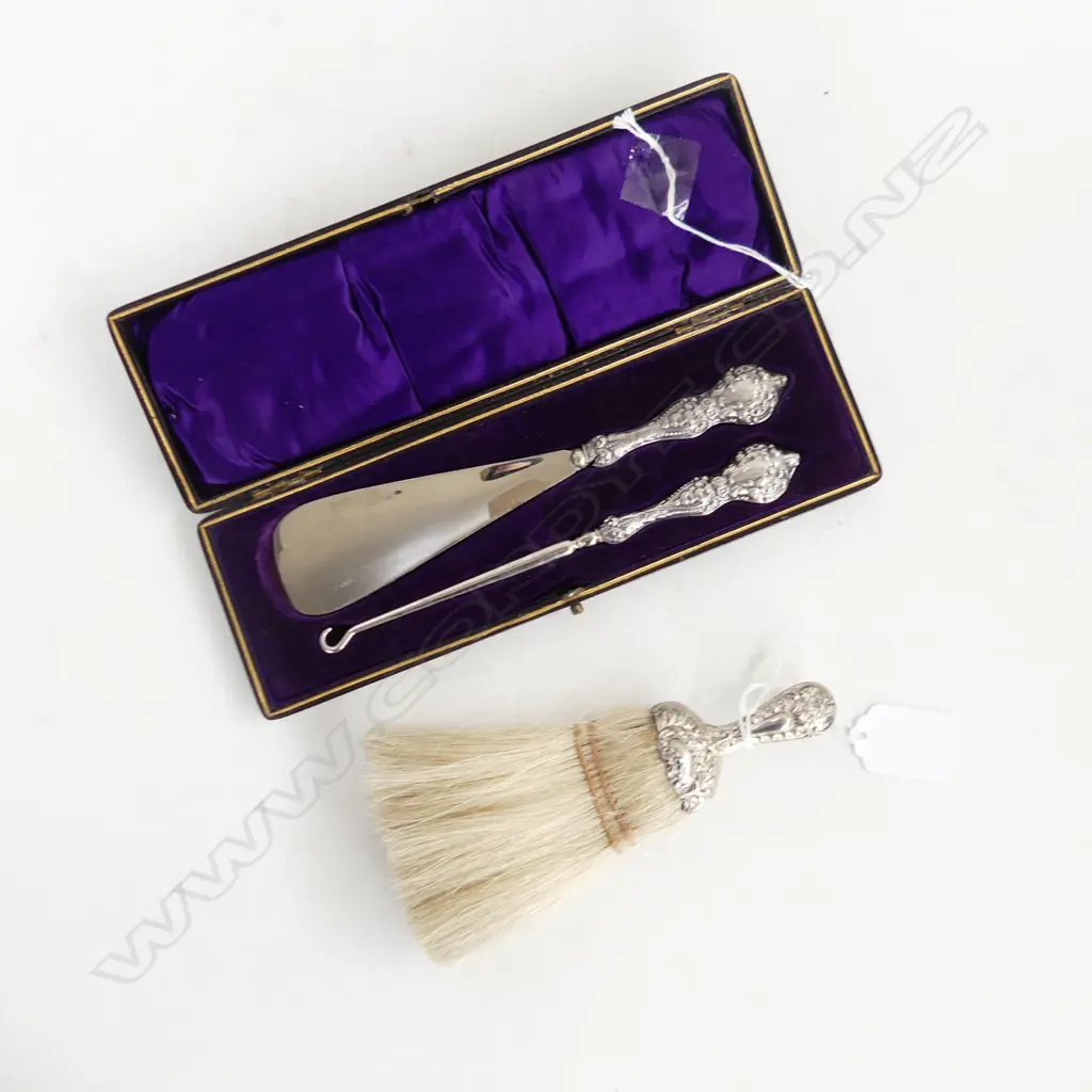 CASED STG SILVER HANDLE SHOE HORN & LACE HOOK + STG HANDLE, HORSE HAIR CLOTHES BRUSH  Image 1++