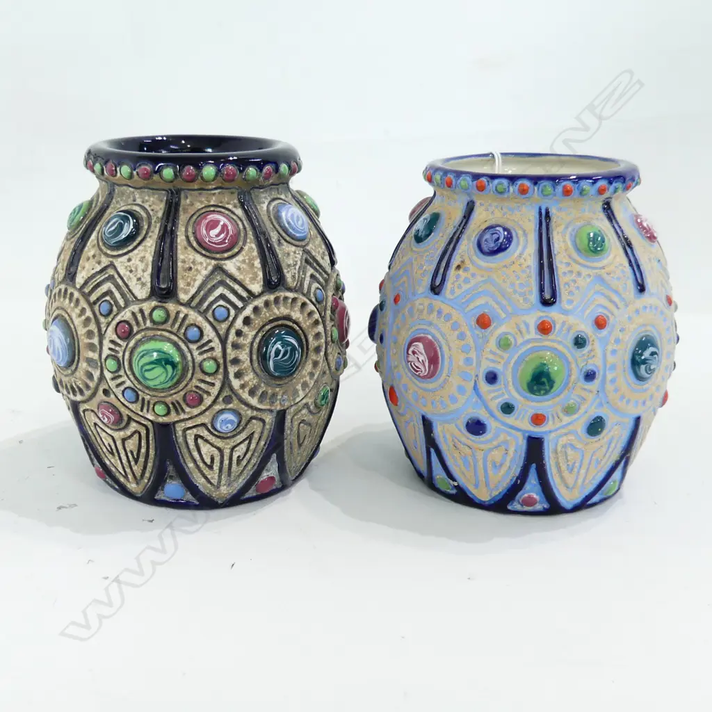 2 AMPHORA VASES MEDALION DESIGN H140MM Image 1++