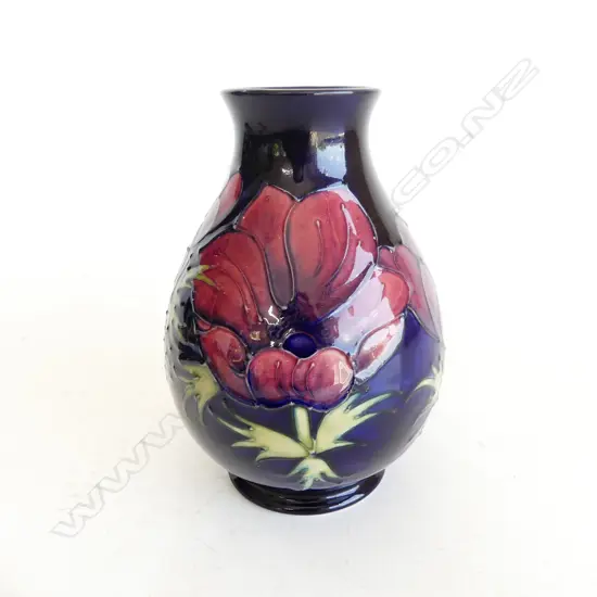BALUSTER SHAPED MOORCROFT ORCHID PATTERNED VASE. 130X200mm