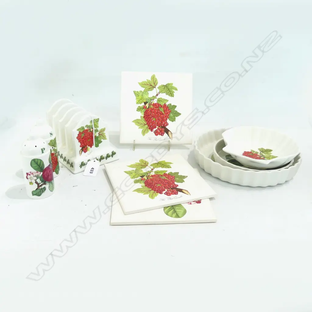 9 PCES PORTMEIRION POMONA; TOAST RACK, 3 DISHES 205mm dia, SALT & PEPPER, 3 TILES Image 1++