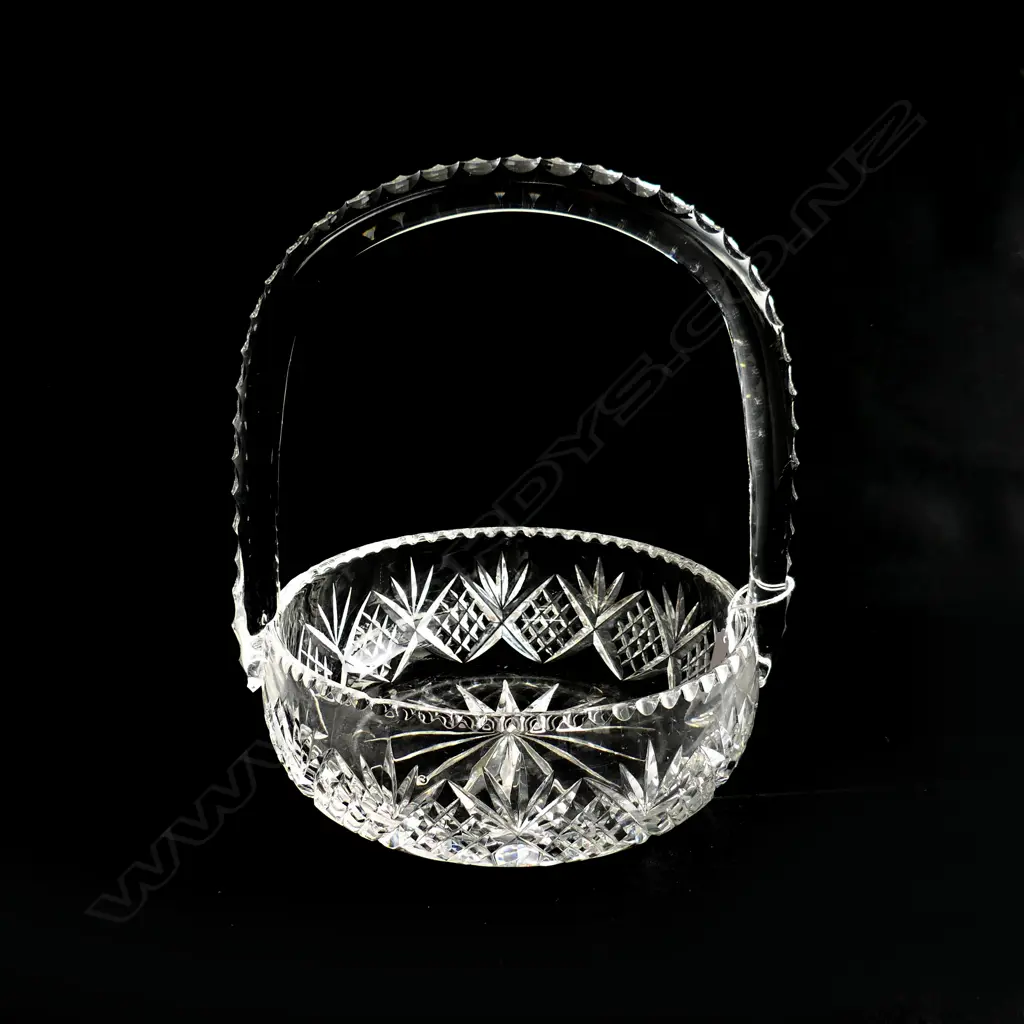 TALL VINTAGE CUT CRYSTAL BASKET H. 250mm  Image 1++