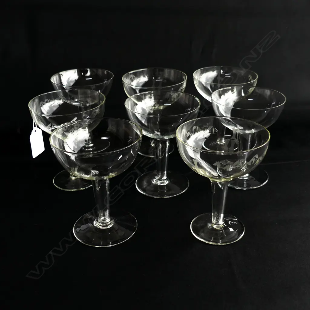 8 VINTAGE HOLLOW STEM CHAMPAGNE GLASSES 4 PLAIN & 4 ETCHED H. 120MM    Image 1++