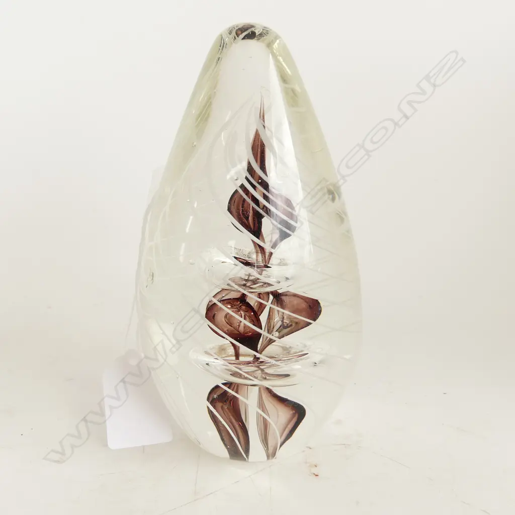 LARGE GLASS PAPERWEIGHT WITH INTERNAL SPIRAL. POINTED SHAPE. H. 160mm Image 1++