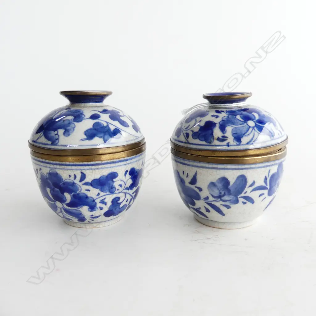 PR CHINESE B/W LIDDED CUPS H.85mm Image 1++