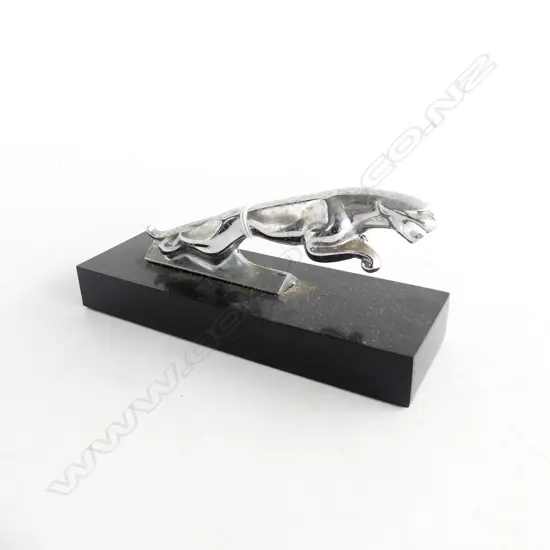 CHROME JAGUAR CAR MASCOT ON BLACK STAND W.150mm