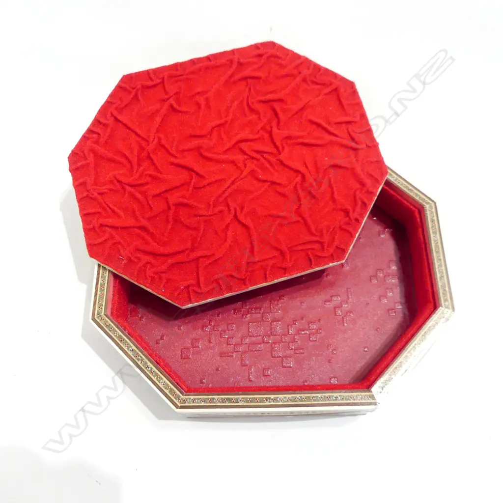 OCTAGONAL PERSIAN BOX W INLAID MOSAICS Image 1++