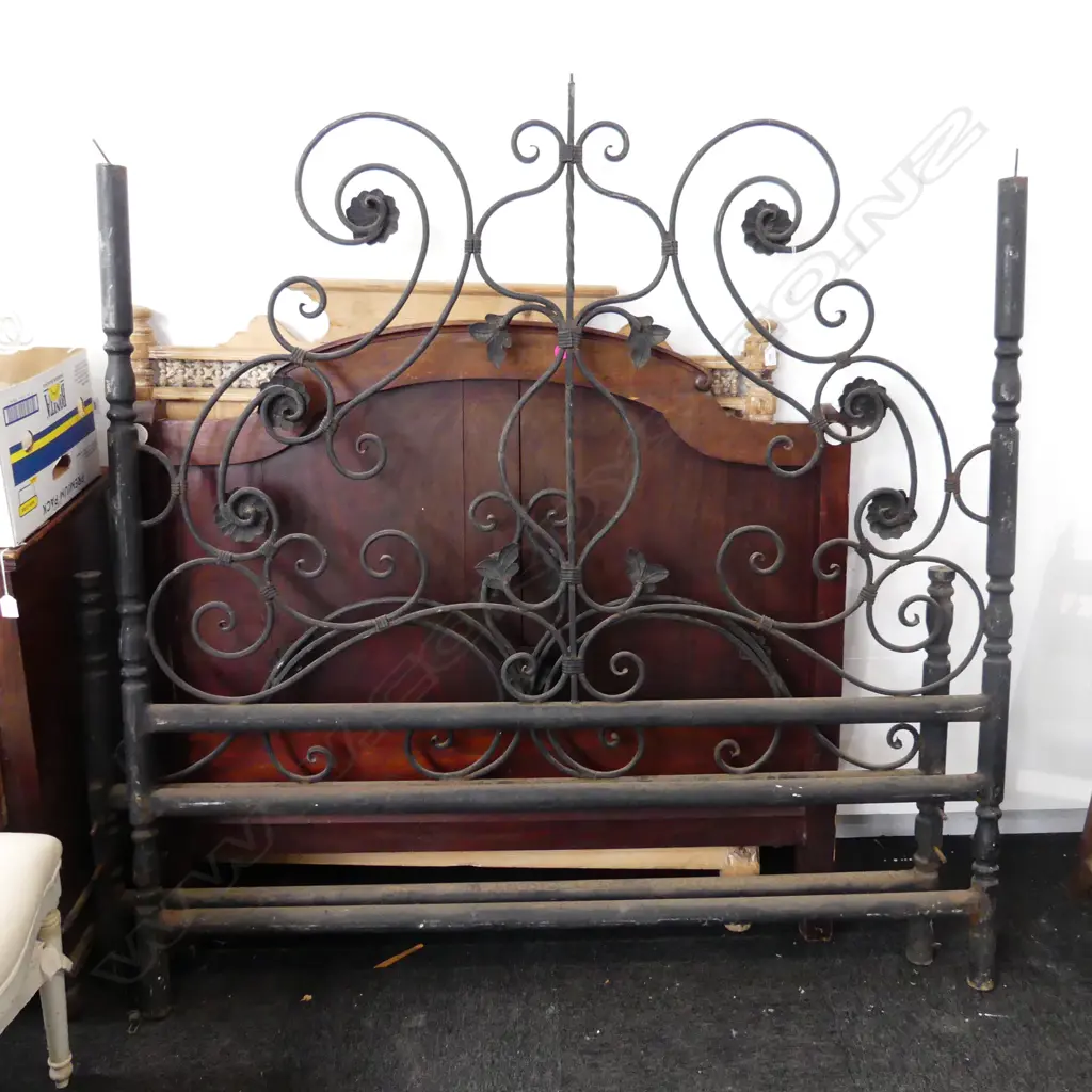 BLACK METAL BED ENDS; SCROLL DESIGN Image 1++
