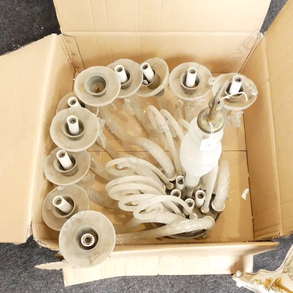 3 BOXES CRYSTAL CHANDELIERS - FAULTS Image 1++