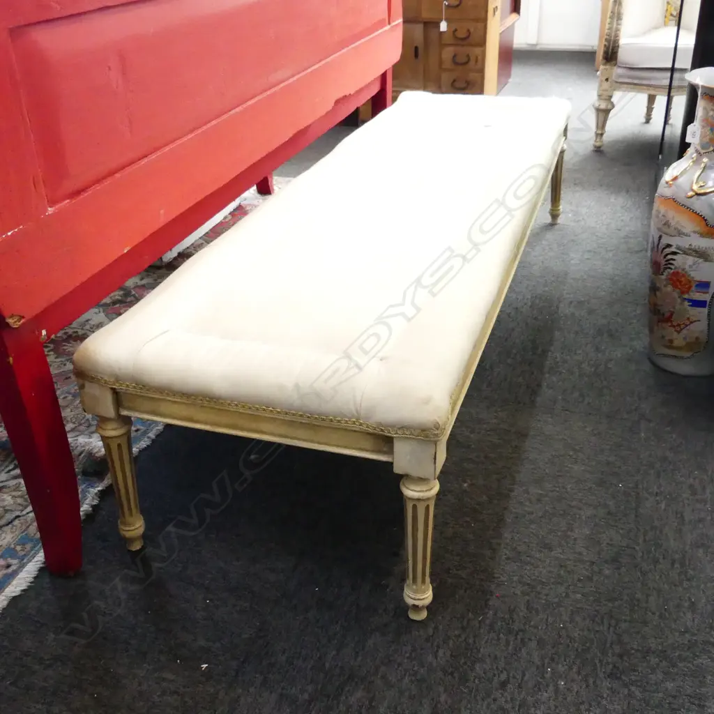 FRENCH STYLE LONG OTTOMAN 1600x520x380mm Image 1++