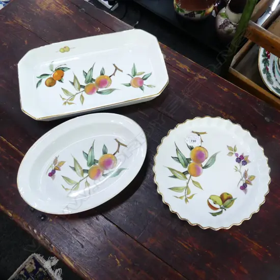 3 ROYAL WORCESTER EVESHAM BAKING DISHES; RECTANGLE, OVAL, FLAN 255mm dia