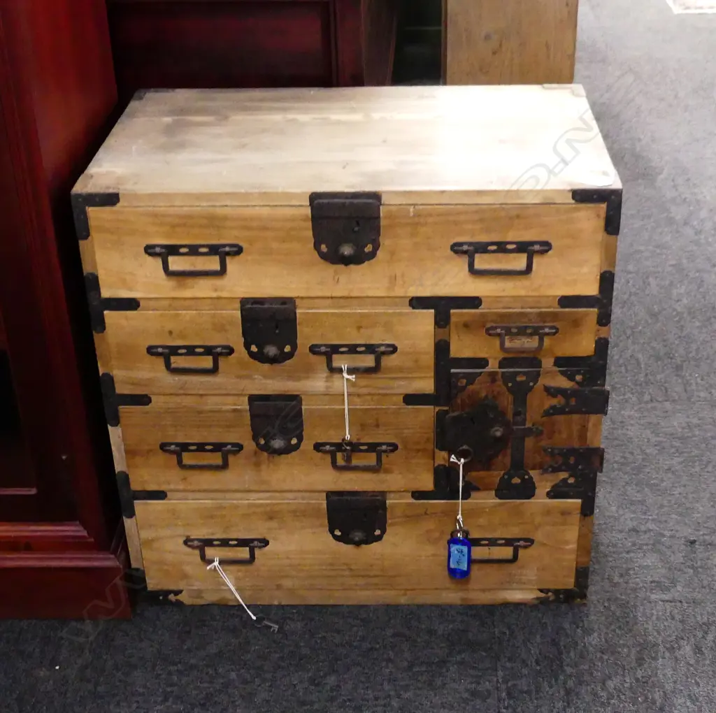 OLD JAPANESE CHEST 5 DRAWER + 1 DOOR metal fittings w 3 keys H.600mm Image 1++