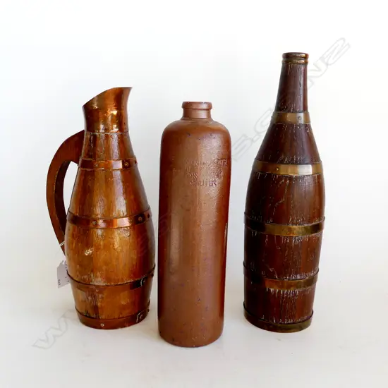 2 VINTAGE WOODEN BOTTLES H.325mm + SALT GLAZED 3/4L BOTTLE