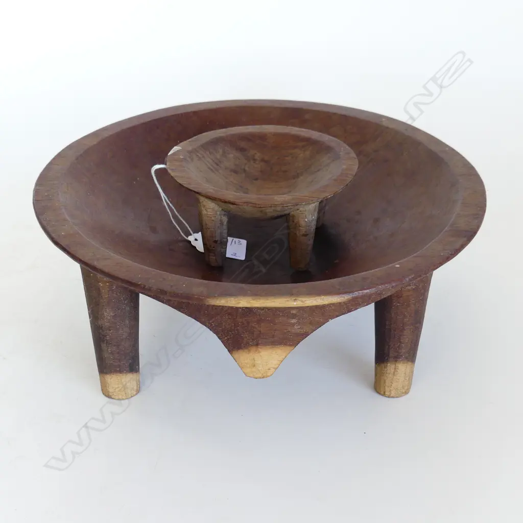 2 WOODEN KAVA BOWLS; 270 / 115mm dia Image 1++